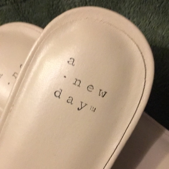 New A New Day Off White Jane Strappy Sandal 7.5 - Picture 2 of 6